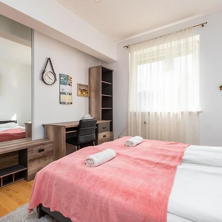 Opaczewska 69 By Homeprime Warschau Buitenkant foto